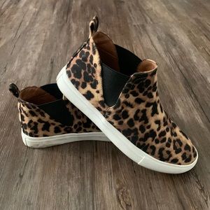 Cheetah print booties. Women size 8